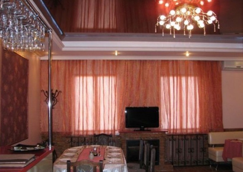 фотка помещения Кафе Кафе «Ёлочка»    на 5 мест Краснодара