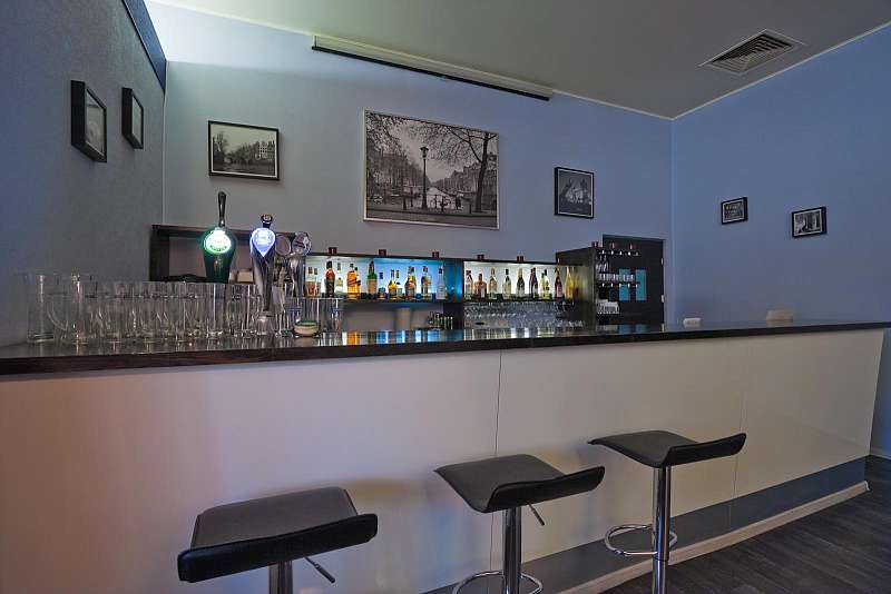 фотоснимок помещения Кафе Кафе "Айсберг" на 1 мест Краснодара