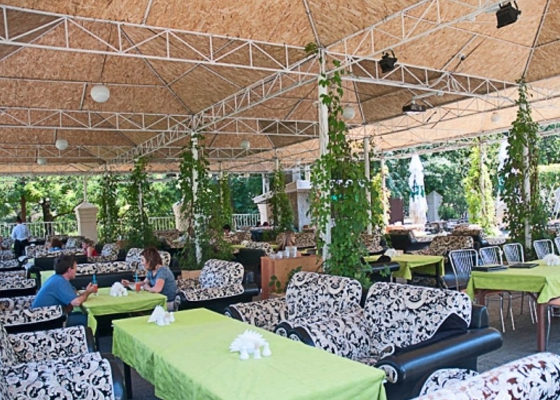 снимок помещения для мероприятия Кафе Кофе "Зеленая Горка"   на 2 мест Краснодара